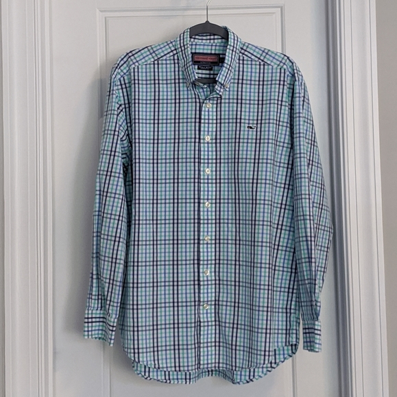 Vineyard Vines Other - Men Vineyard Vines Whale Button Down Size M